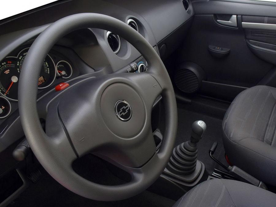  Chevrolet Prisma 2006 года  (фото 6 из 16)